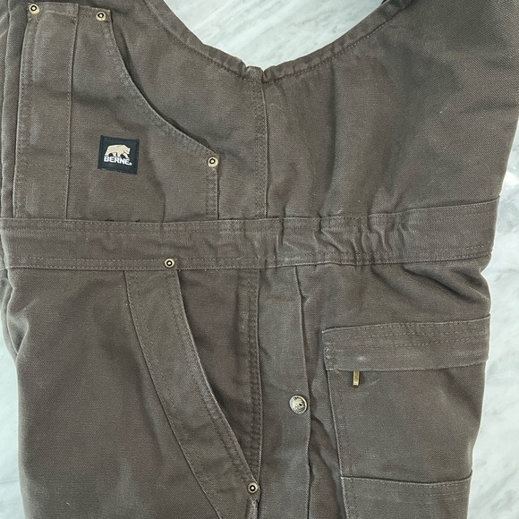 Like New! MOVING! EVYTHNG MUsT GO! Berne Men Insulated Washed Duck Bibs Overall - Picture 11 of 15